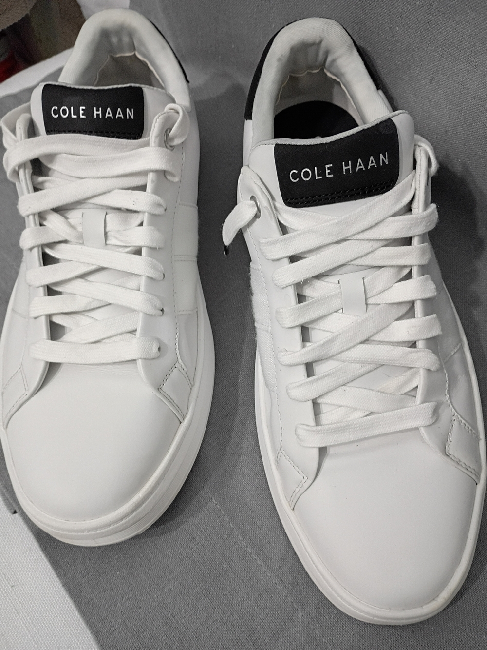 Cole Haan Men's White Leather Low-Top Sneakers with Black Logo Patch Size 10